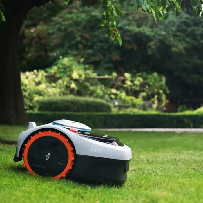 Segway Navimow i105E - 500m² Robotic Lawnmower